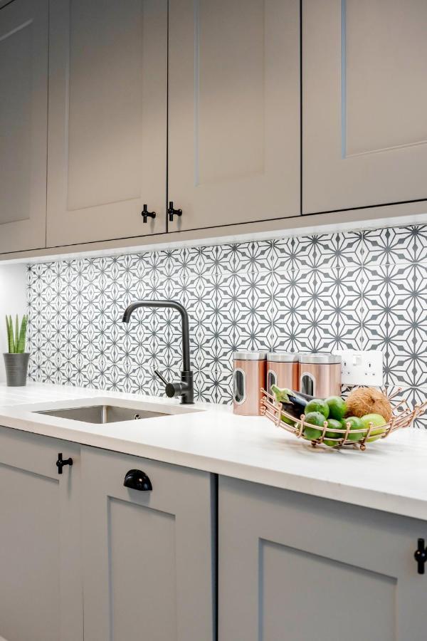 Kula London - Covent Garden St Martin'S Lane Apartment ภายนอก รูปภาพ